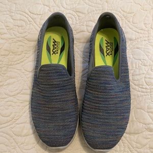 Sketchers Goga Max  Go Walk Gray Slip on Sneakers.